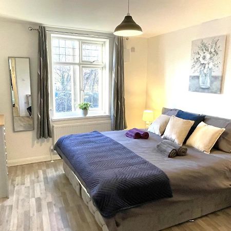 Supreme - 1 Bedroom Apart Sleeps 4 Short/Long Stay Gillingham  Exterior foto